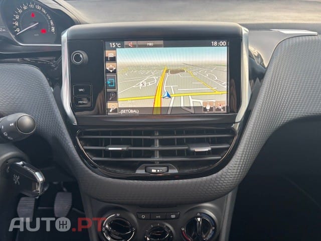 Peugeot 2008 1.6 BlueHDi Style