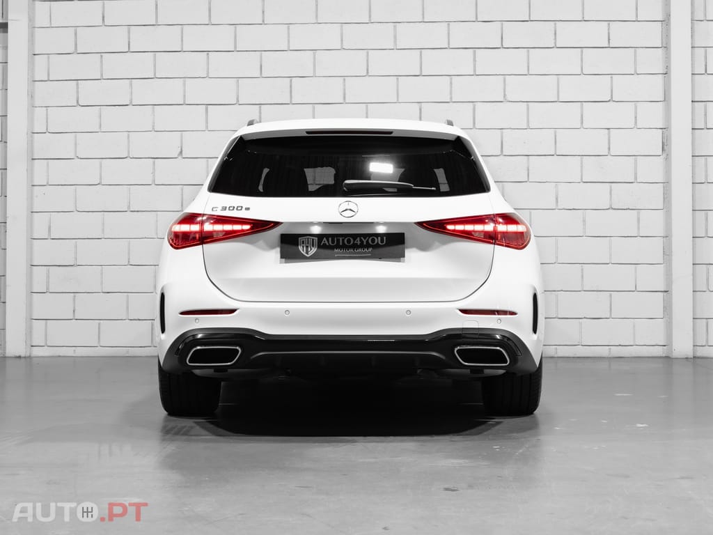 Mercedes-Benz C 300 e AMG Line