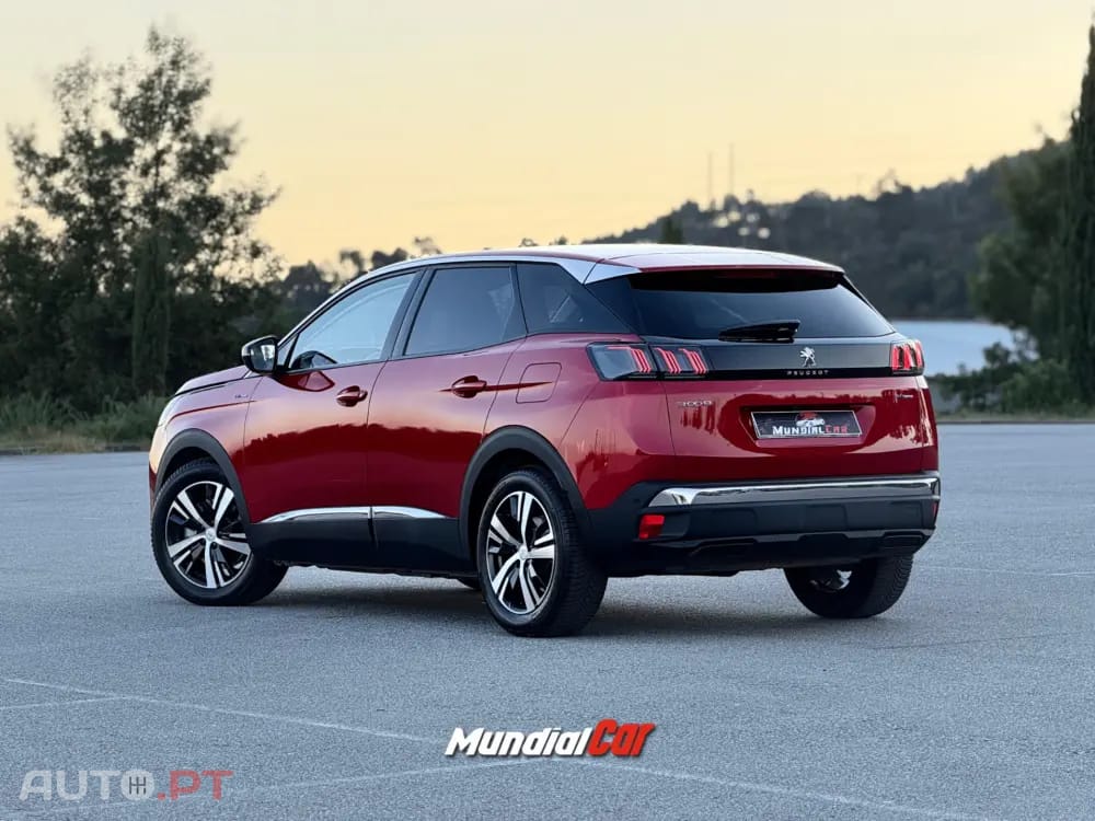 Peugeot 3008 1.6 Hybrid Allure e-EAT8