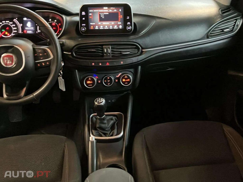 Fiat Tipo 1.3 M-Jet lounge