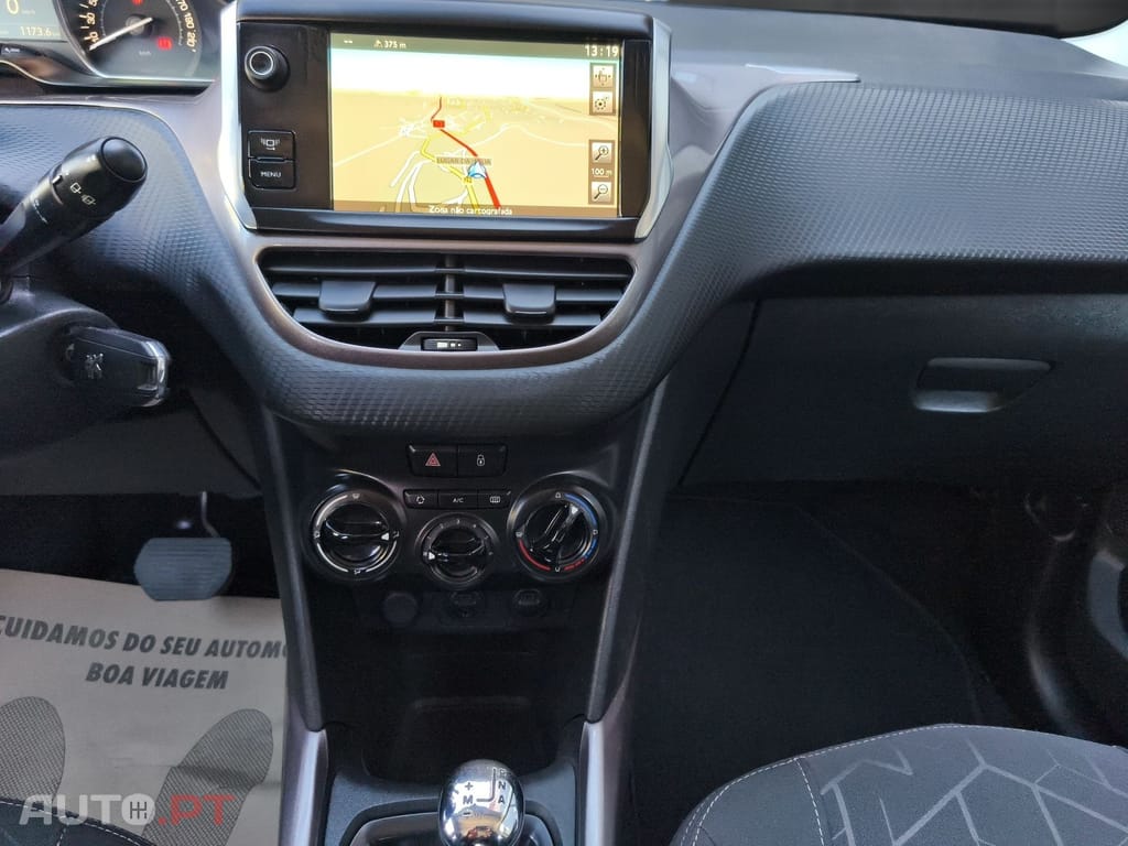 Peugeot 2008 1.6 e-HDi Allure 2-Tronic