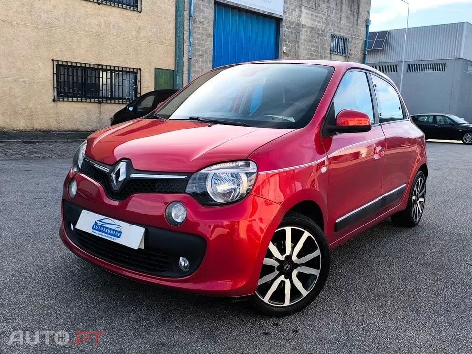 Renault Twingo 1.0 SCe Dynamique — fotografia 3
