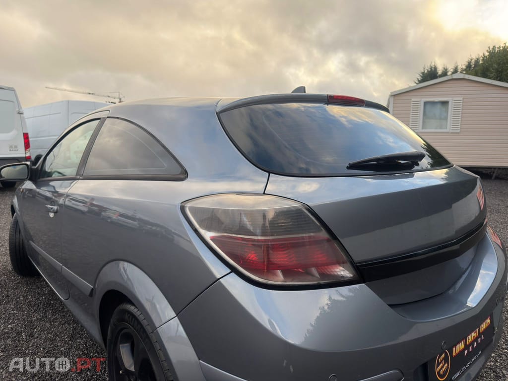 Opel Astra GTC 1.3 CDTi