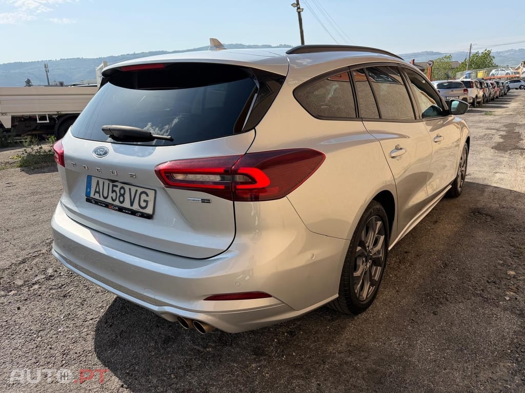 Ford Focus SW 1.0 EcoBoost MHEV ST-Line X