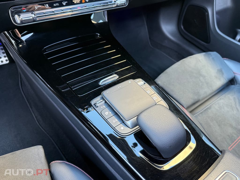 Mercedes-Benz CLA 250 e AMG Line