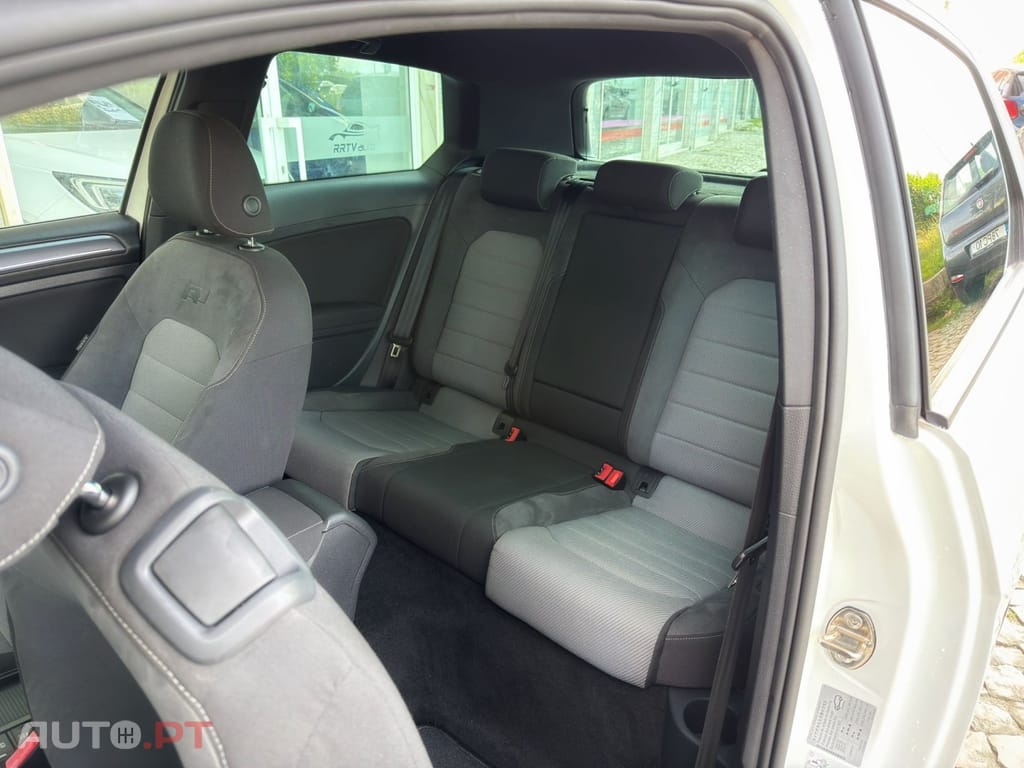 Volkswagen Golf 2.0 TDi Highline