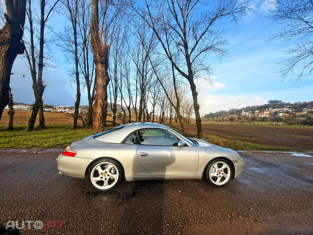 Porsche 911 Carrera 4 Cabrio