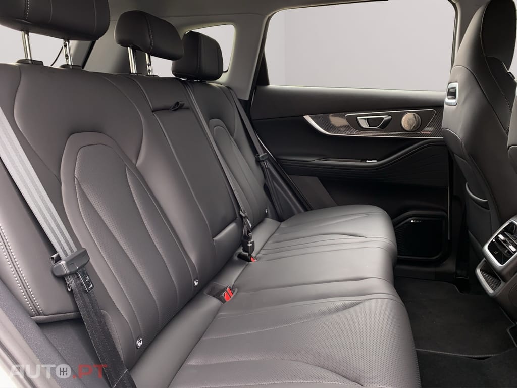 Ebro s700 1.6 TGDI Luxury