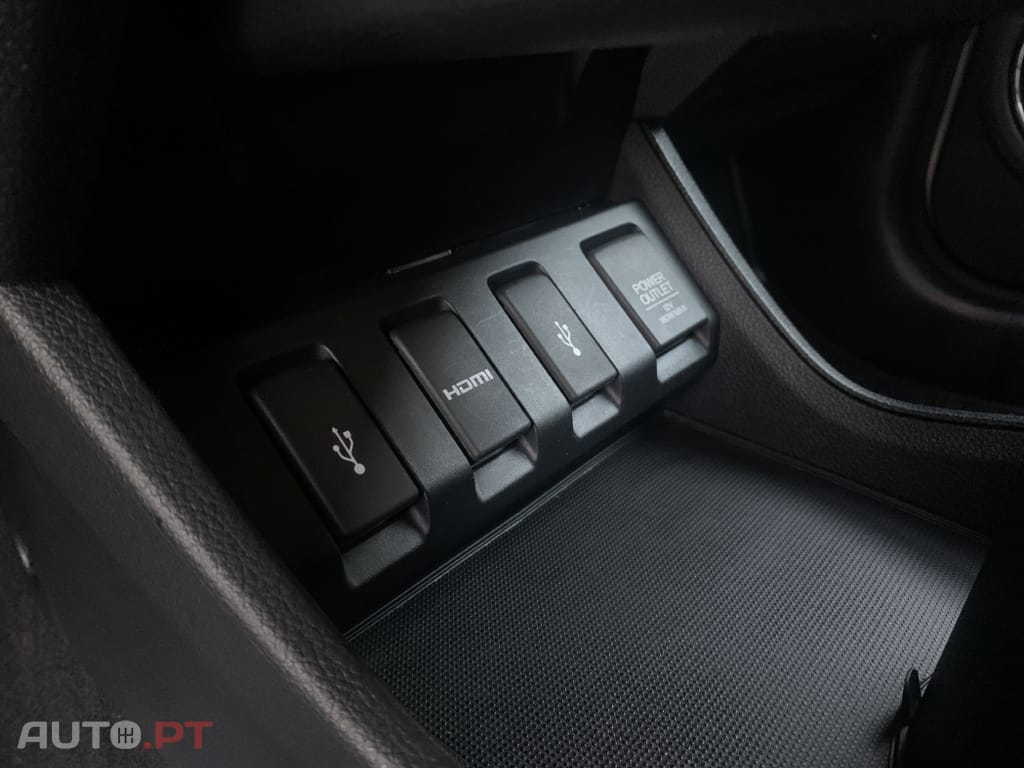 Honda HR-V 1.6 i-DTEC Elegance + Connect Navi