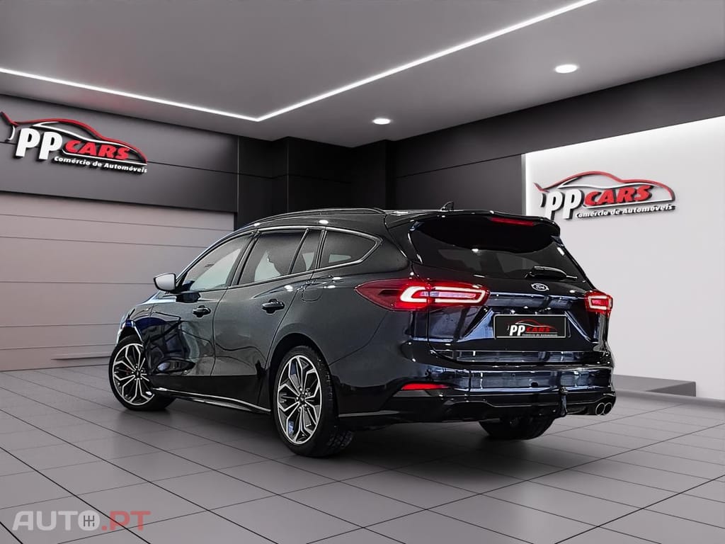 Ford Focus SW 1.0 EcoBoost MHEV ST-Line X