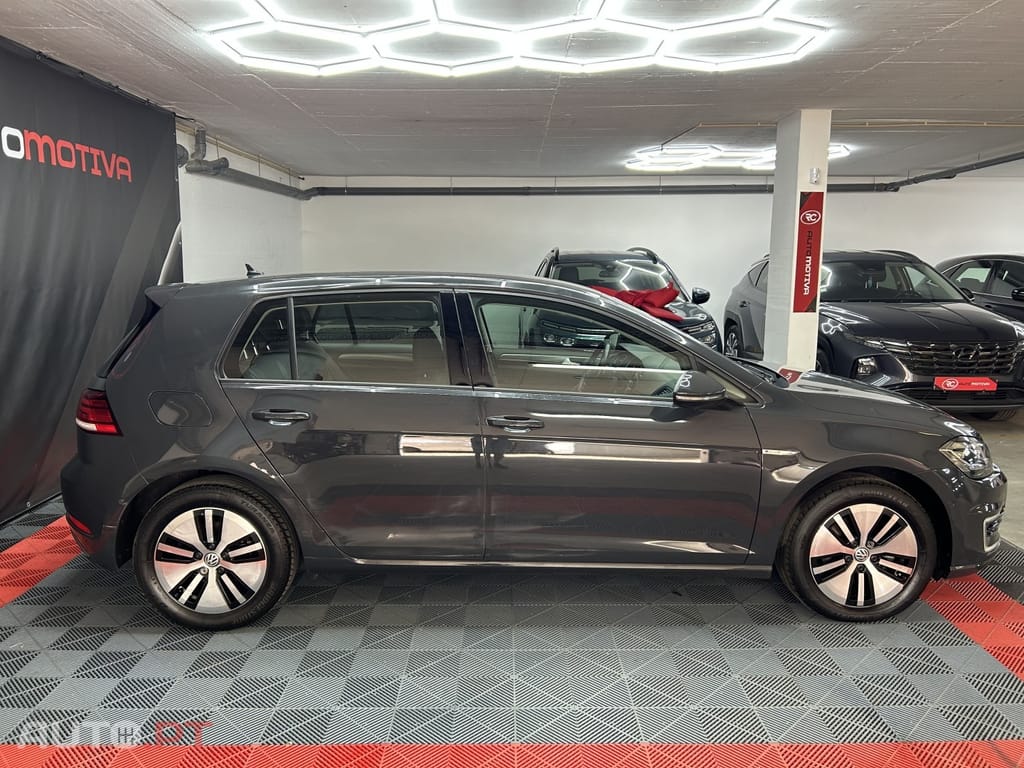 Volkswagen e-Golf AC/DC