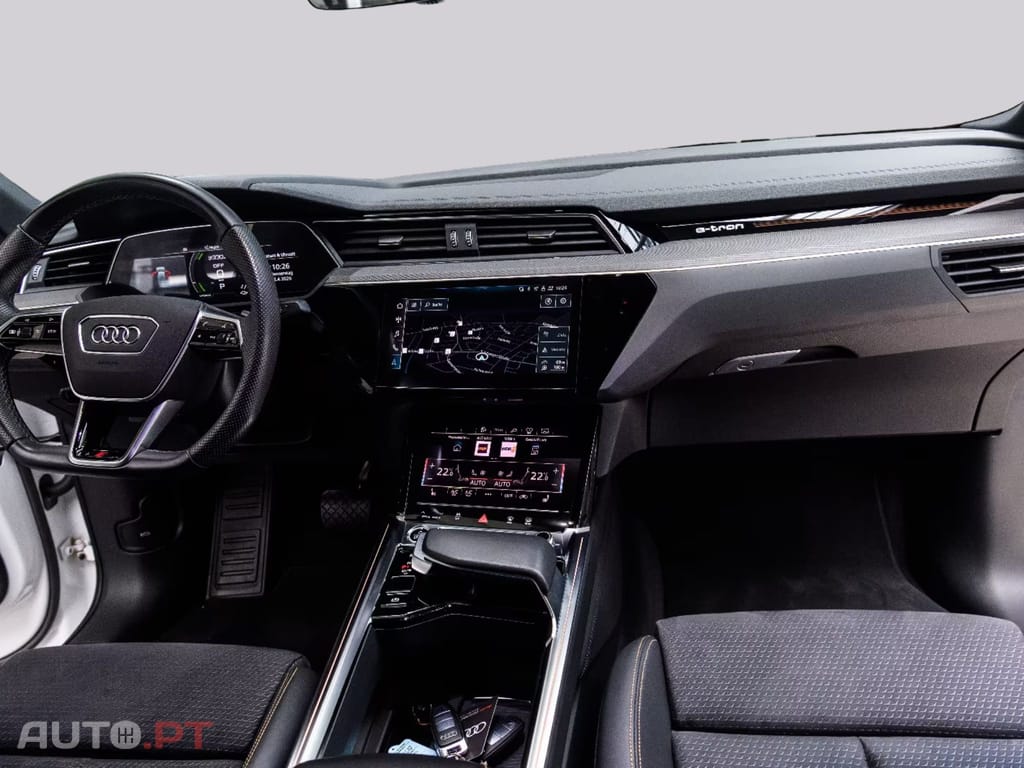 Audi E-Tron 55 quattro S Line I.V.A DEDUTIVEL 
