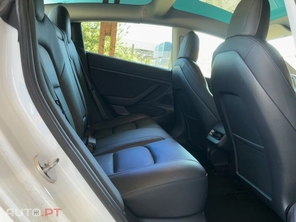 Tesla Model 3 Standard Range Plus RWD