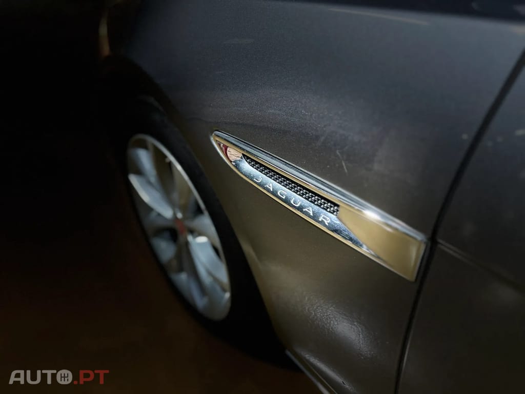 Jaguar XF 2.0 D
