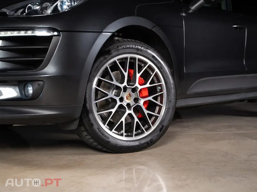 Porsche Macan S