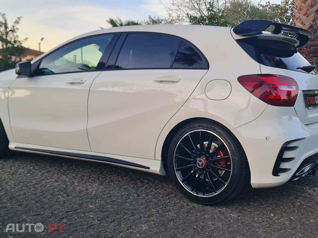 Mercedes-Benz A 180 d AMG Line