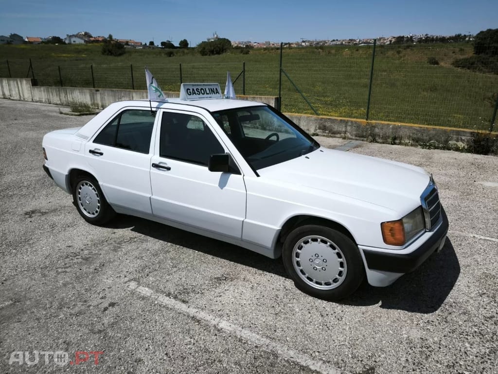 Mercedes-Benz 190 190 E 1.8