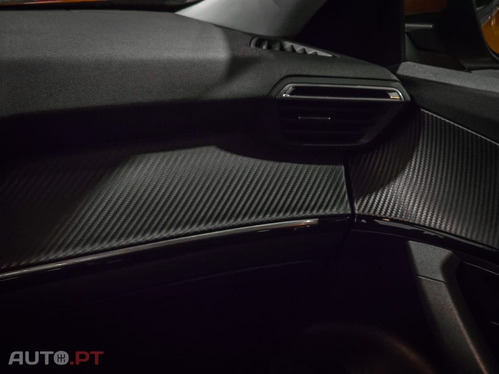 Peugeot 2008 1.2 PureTech Active Pack EAT8