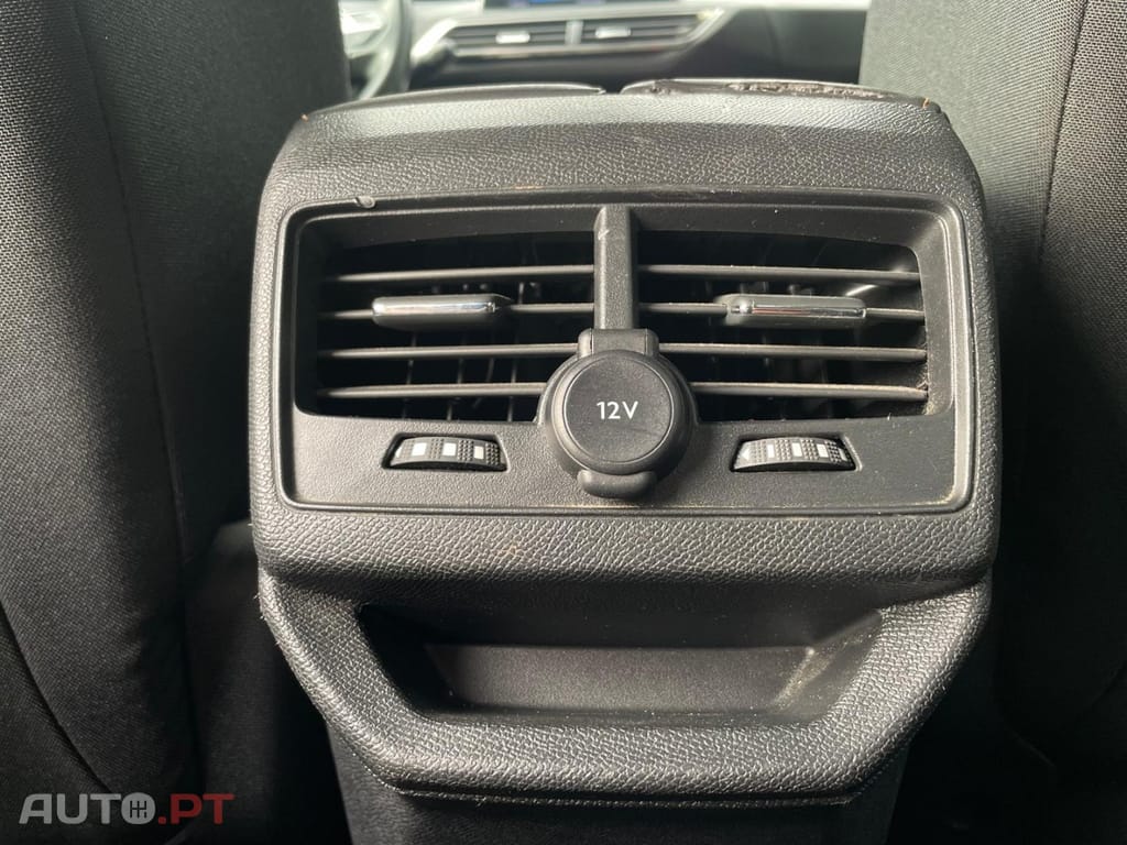 Peugeot 3008 1.2 PureTech I-Cockpit Navi EAT8