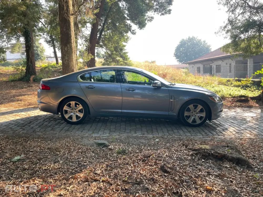 Jaguar XF 2.7 D V6 Premium Luxury