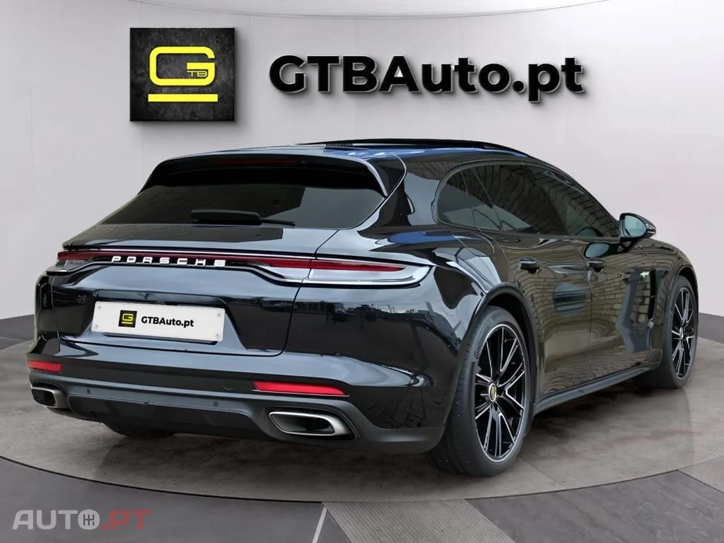 Porsche Panamera 4 E Hybrid