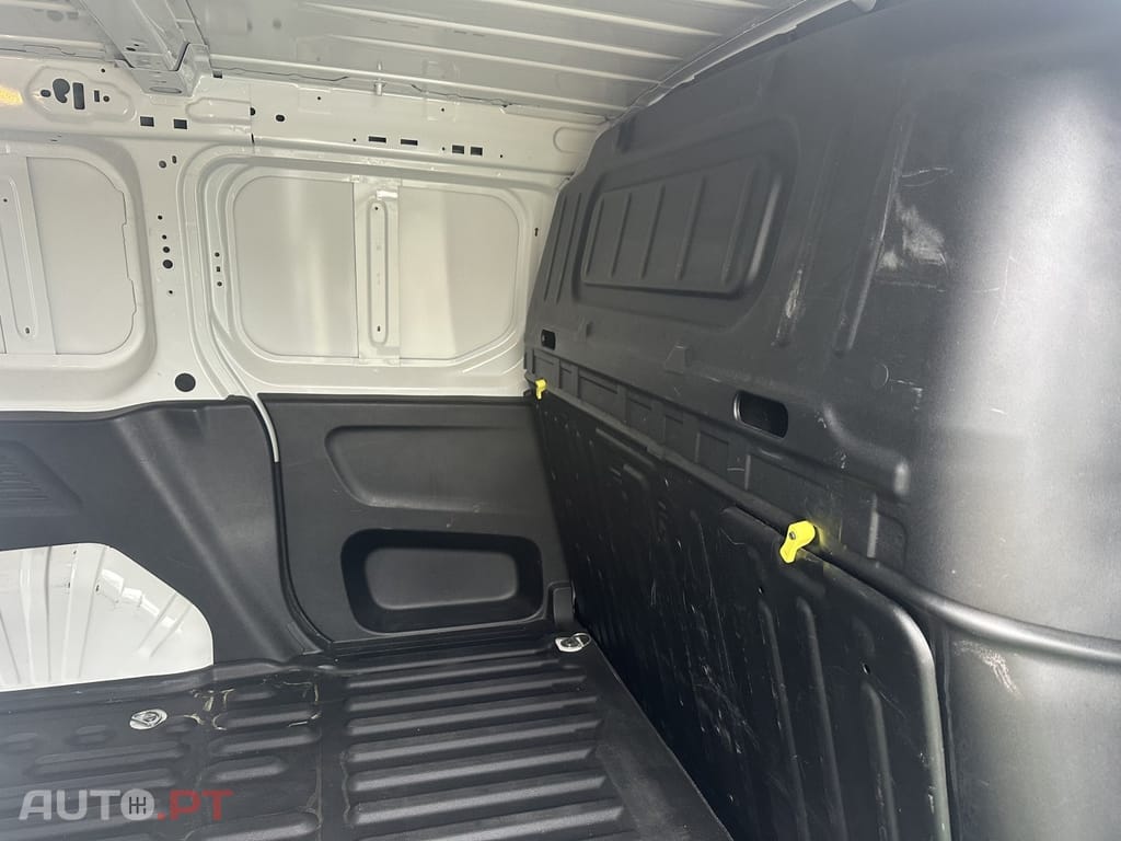 Peugeot Partner 1.5 BlueHDi Premium Standard Plus