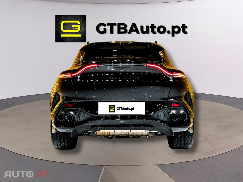 Aston Martin DBX 707
