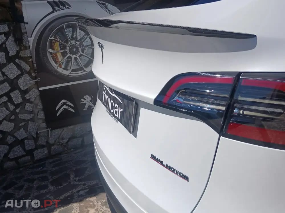Tesla Model Y Performance Dual Motor AWD