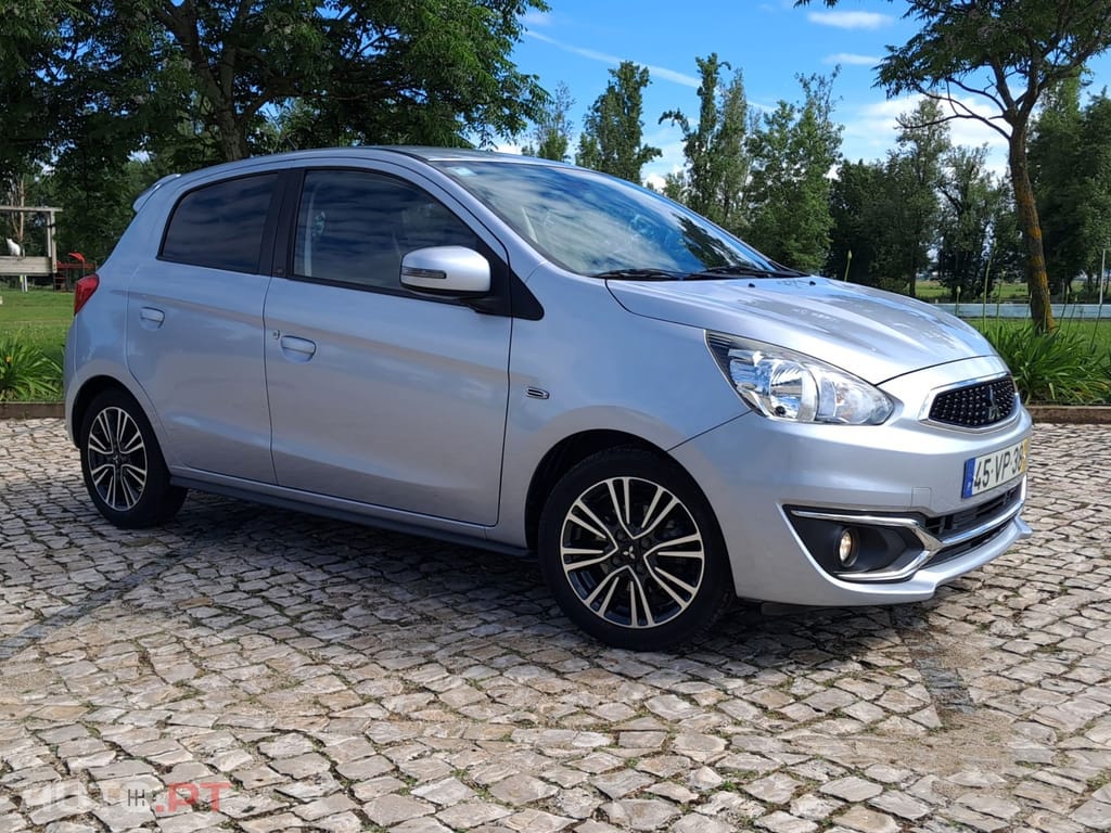 Mitsubishi Space Star 1.2 Intense Connect Edition