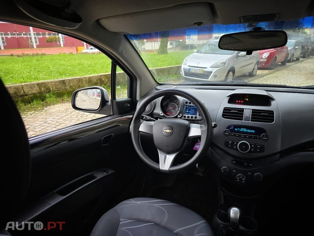 Chevrolet Spark 1.0 L