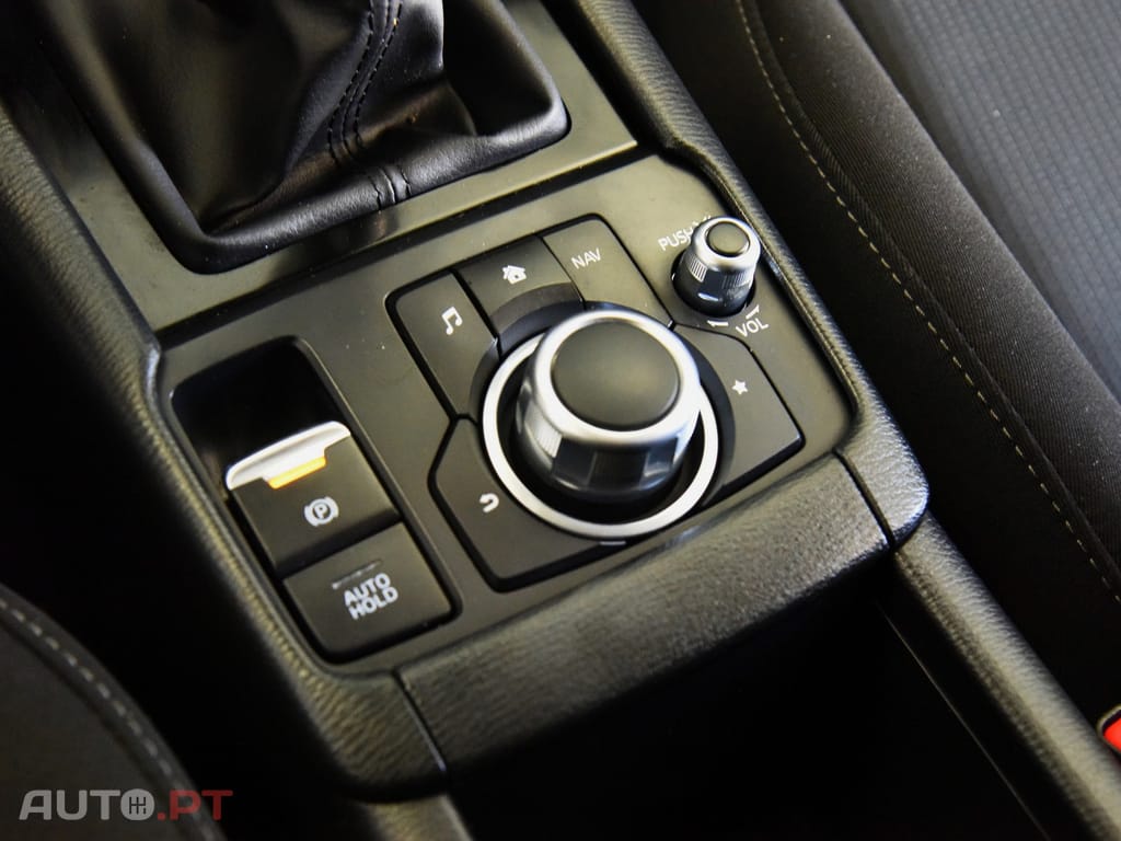 Mazda CX-3 1.8 Skyactiv-D Excellence Navi