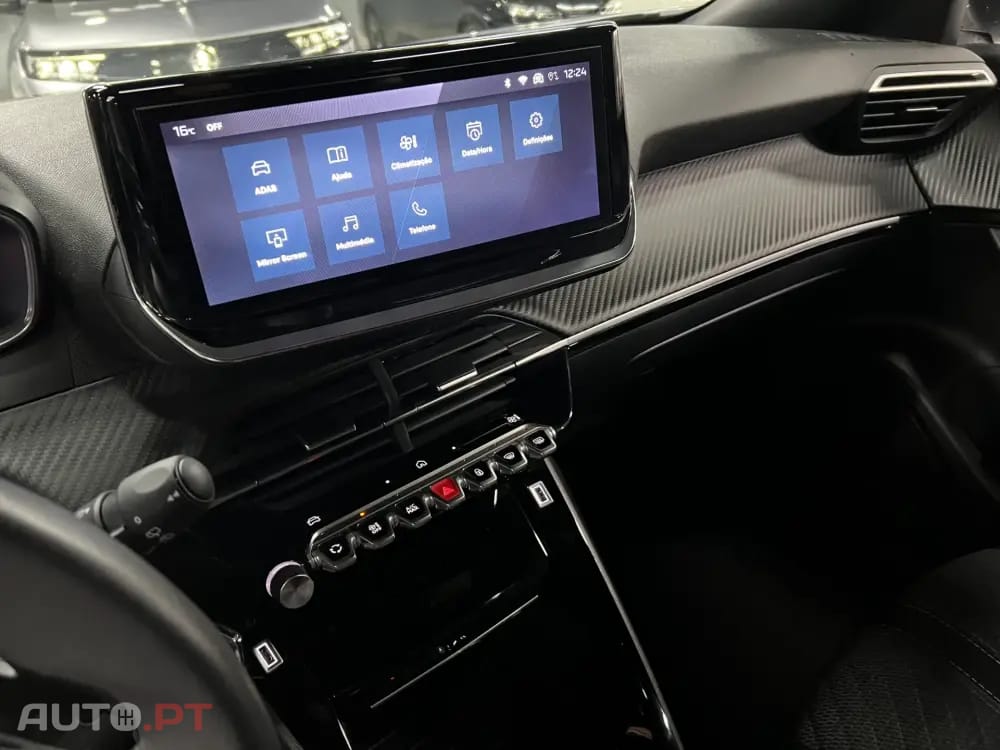 Peugeot 2008 1.2 Hybrid Allure e-DCS6