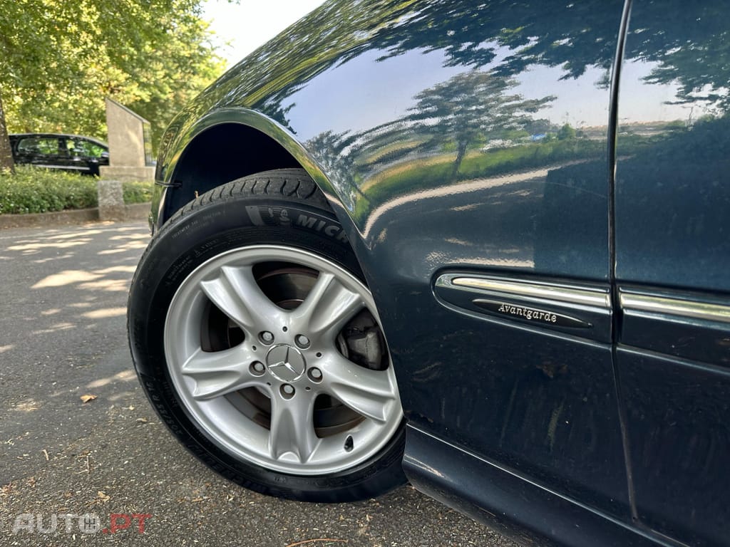 Mercedes-Benz CLK 200 K Avantgarde Aut.