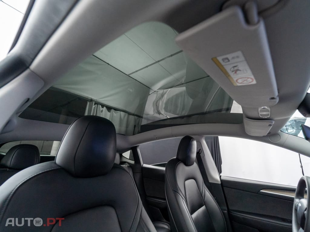 Tesla Model Y Long Range Tração Integral