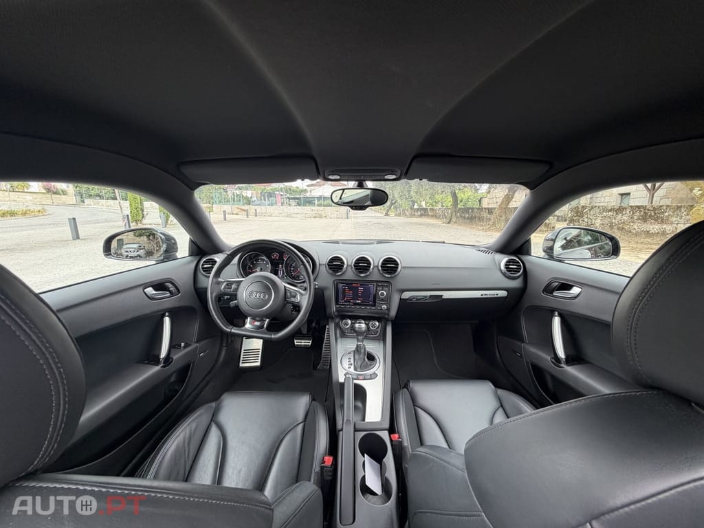 Audi TT 2.0 TFSI quattro S-line S tronic