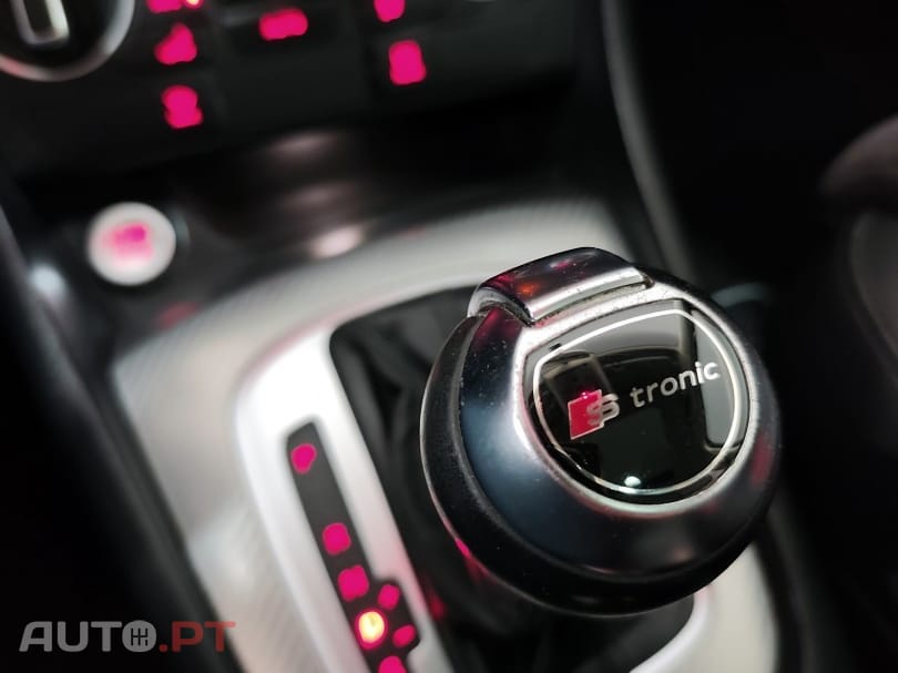 Audi Q3 2.0 TDI quattro Design S tronic