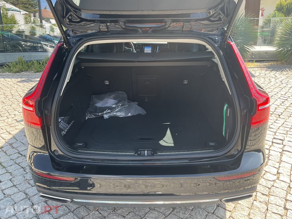 Volvo V60 2.0 T6 AWD TE Inscription Expression
