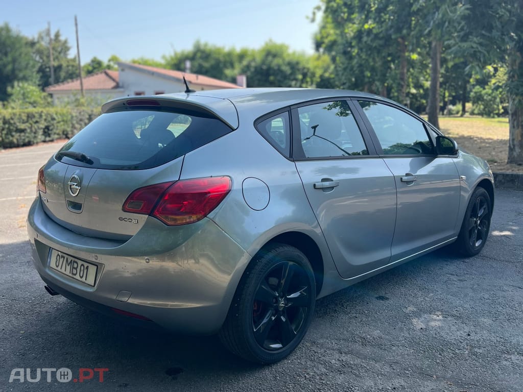 Opel Astra 1.3 CDTi
