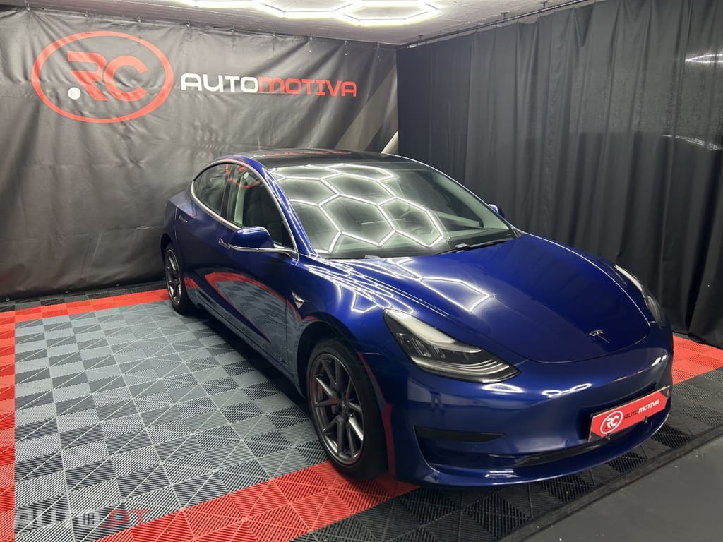 Tesla Model 3 Standard RWD Plus