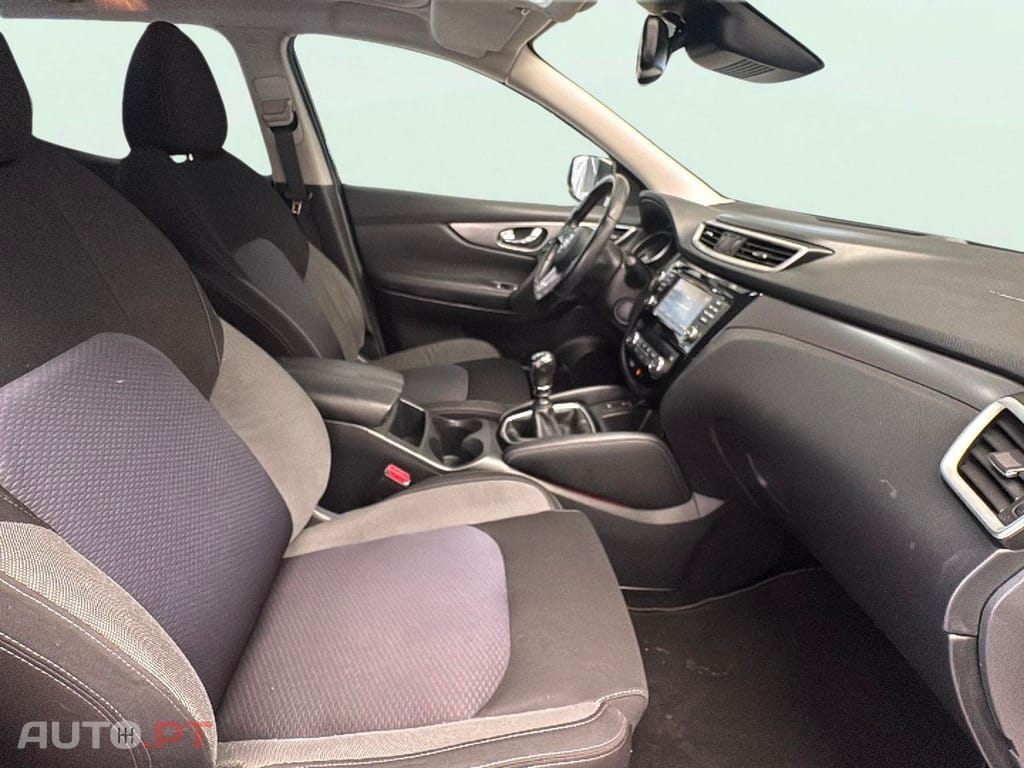 Nissan Qashqai 1.5 dCi N-Connecta