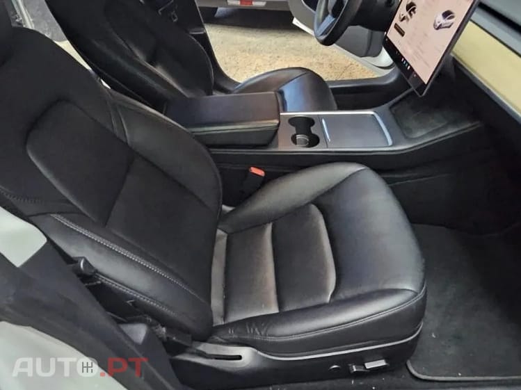 Tesla Model 3 Long Range AWD Dual Motor