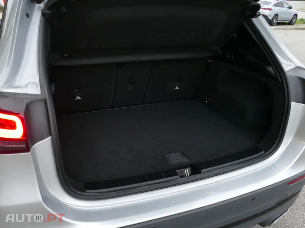 Mercedes-Benz GLA 180 d AMG Line