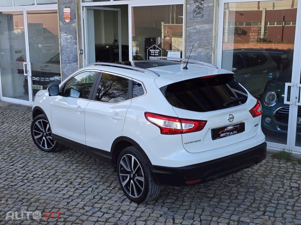 Nissan Qashqai 1.5 dCi N-Connecta 18