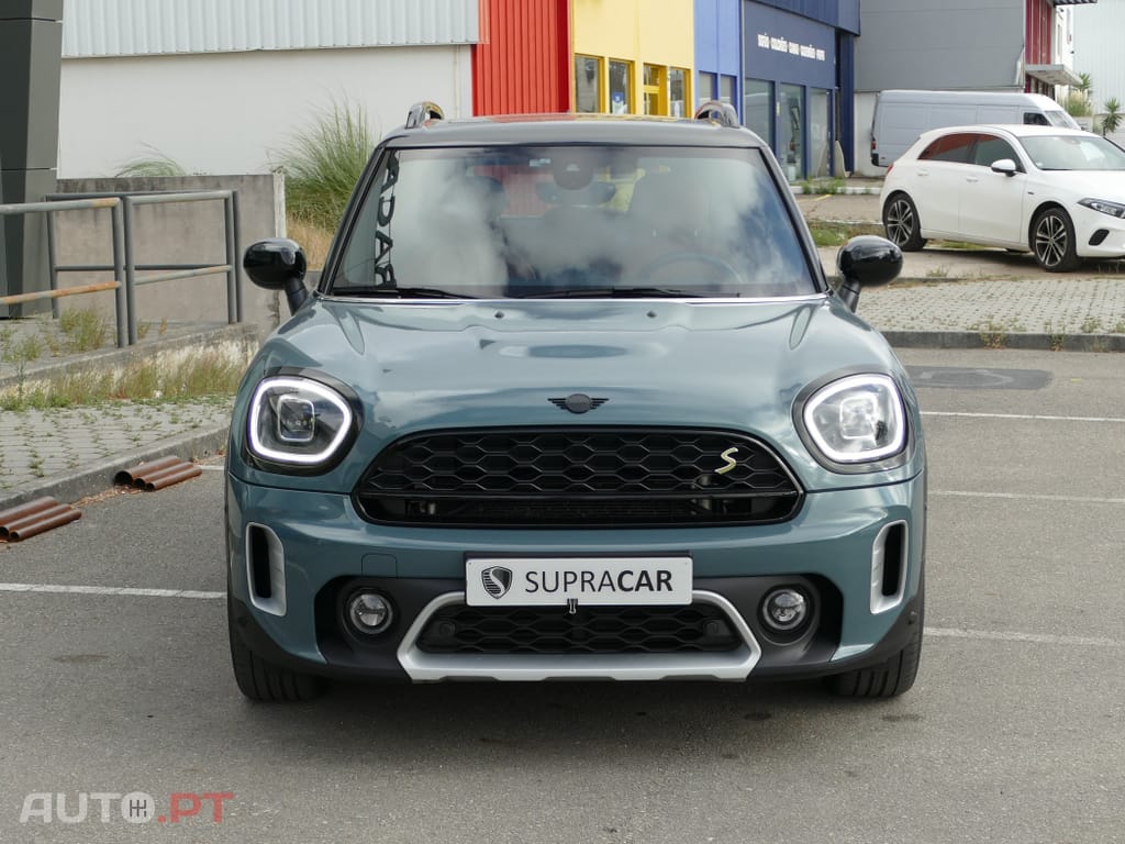 MINI Countryman Cooper SE ALL4 Classic Auto