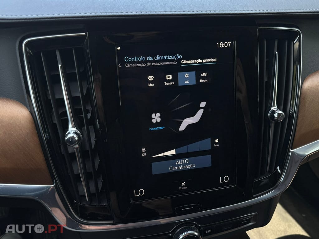 Volvo V90 2.0 T8 Inscription AWD Geartronic