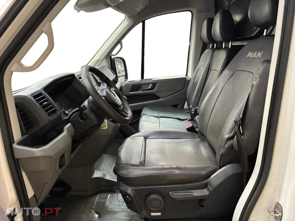 Volkswagen Crafter 35 2.0 TDI L3H3 Business line