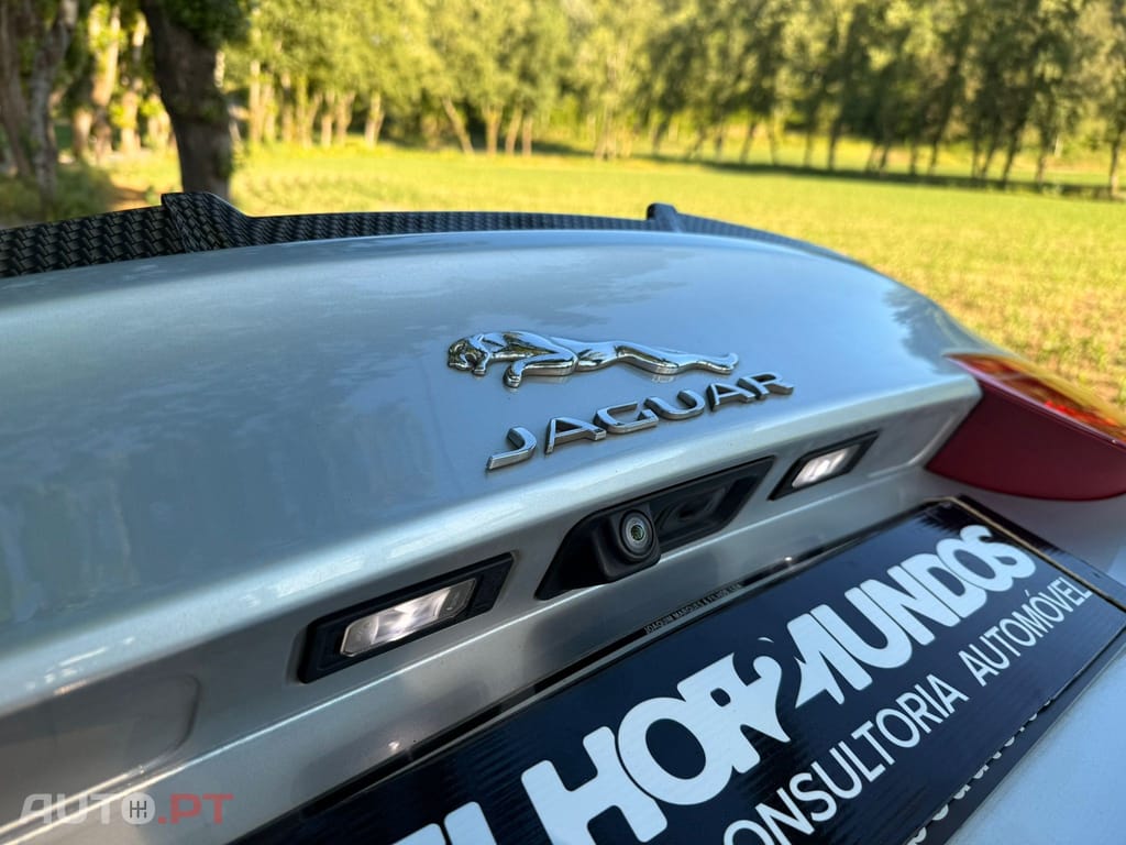 Jaguar XE 2.0 D Prestige Aut.