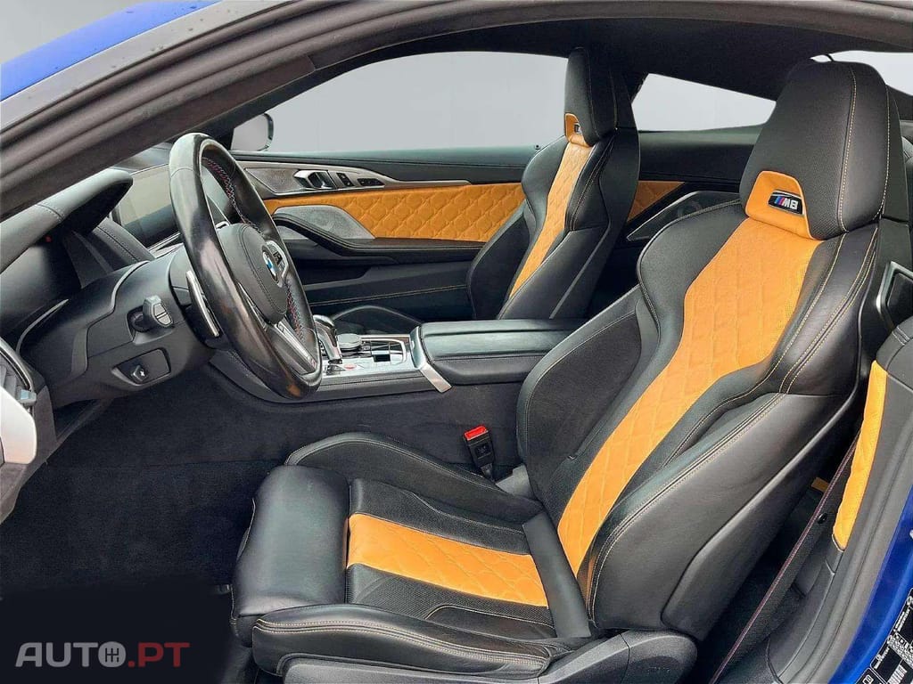 BMW M8 Coupé FROZEN MARINA BAY BLUE 