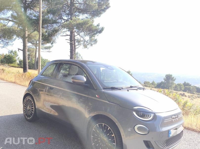 Fiat 500e La Prima