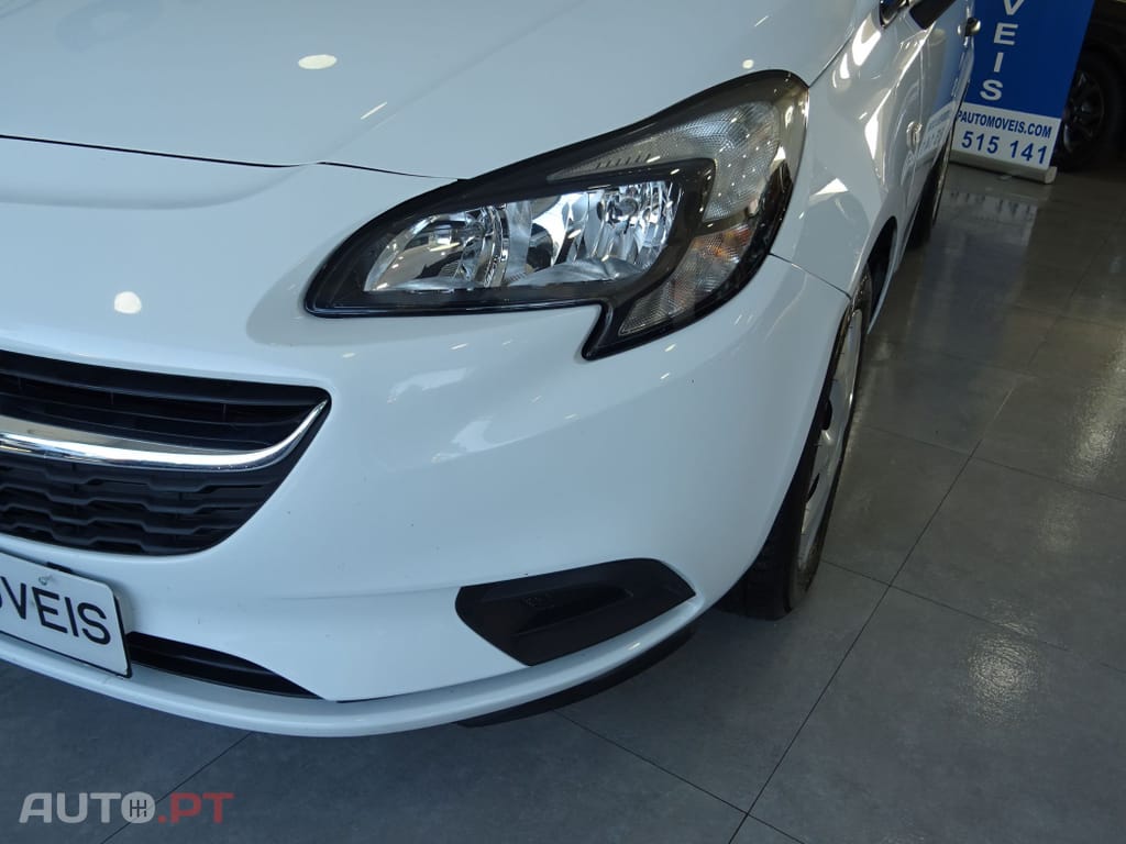Opel Corsa Outro